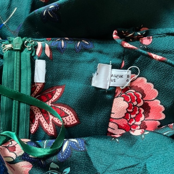 Petal & Pup Doriah Dress-Emerald - Picture 5 of 5